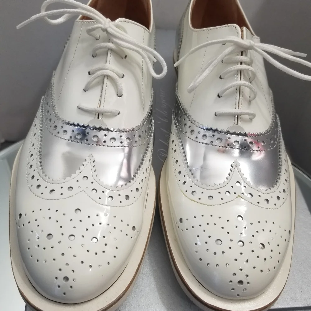 Robert Clergeri White Metallic Patent LeatherLace Up Oxford 38.5